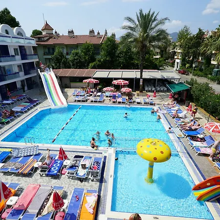 Exelsior Junior 3* Μαρμαρίς